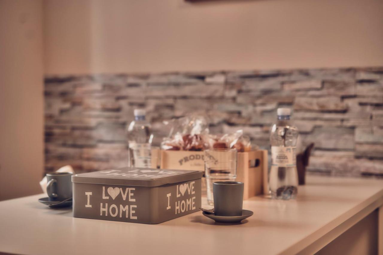 Travelershome Ciampino 170 Station Street Kültér fotó